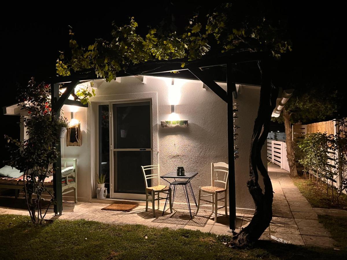 Apartmán Under The Vine Garden House Platánion Exteriér fotografie